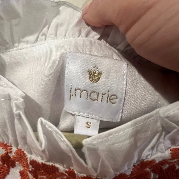 J Marie brand flutter sleeve embroidered blouse - Picture 2 of 9